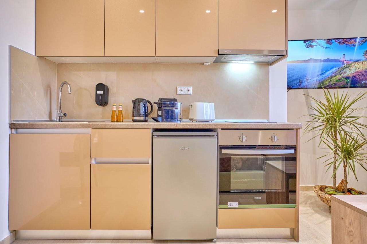 Sunflower Suites Gouvia Corfu エクステリア 写真