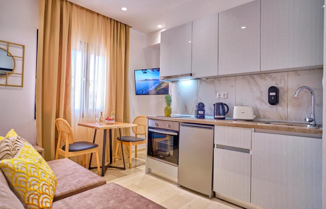 Sunflower Suites Gouvia Corfu エクステリア 写真