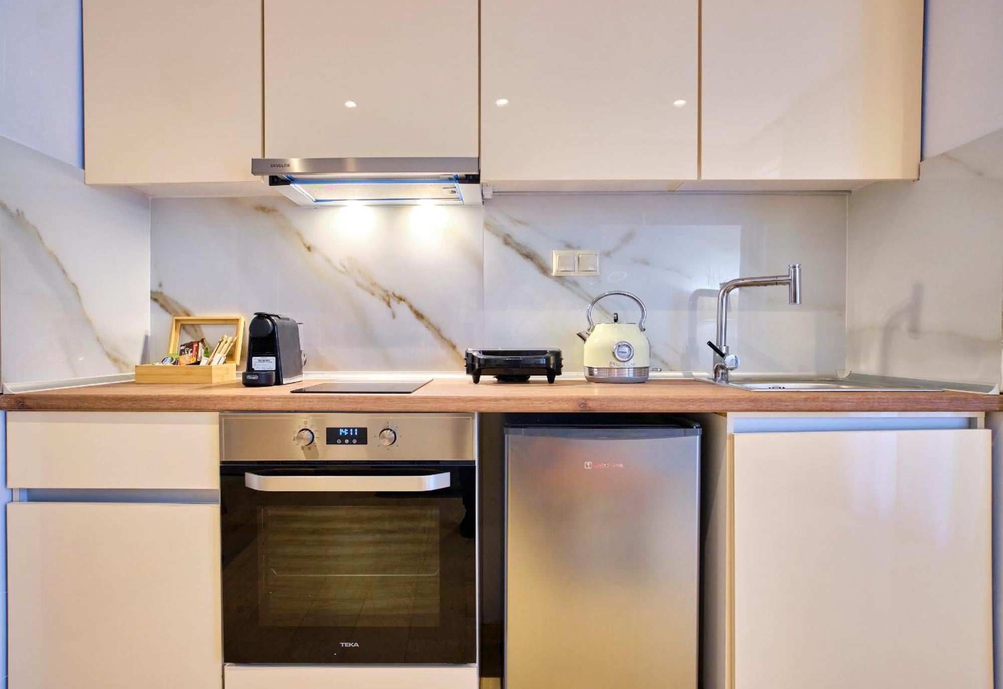 Sunflower Suites Gouvia Corfu エクステリア 写真