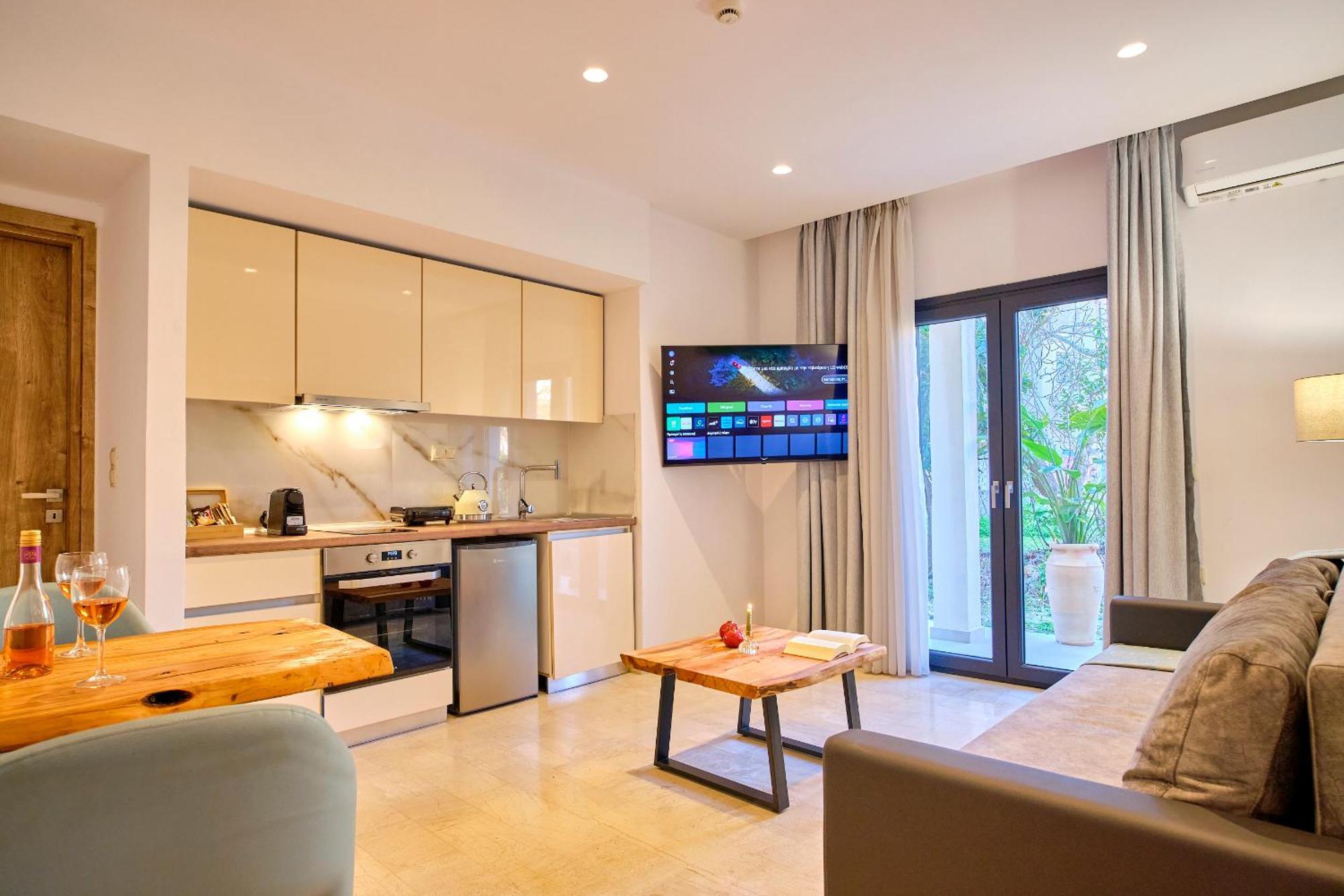 Sunflower Suites Gouvia Corfu エクステリア 写真